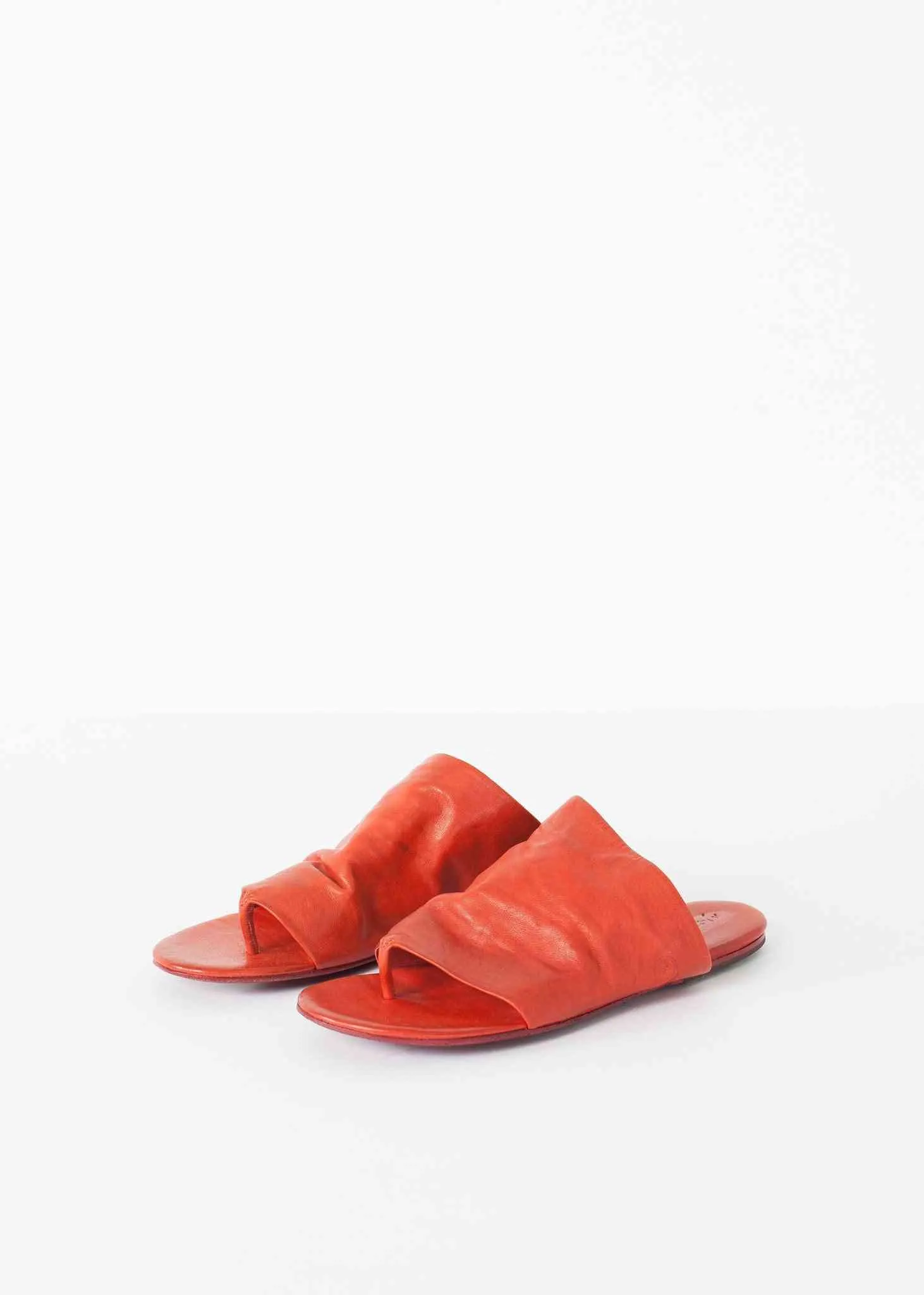 Arsella Sandal in Red