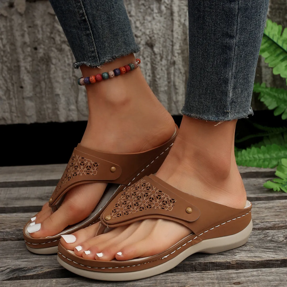 Boho Weave Rhinestone Thong Sandals - Stylish Beach Flip Flops for Women