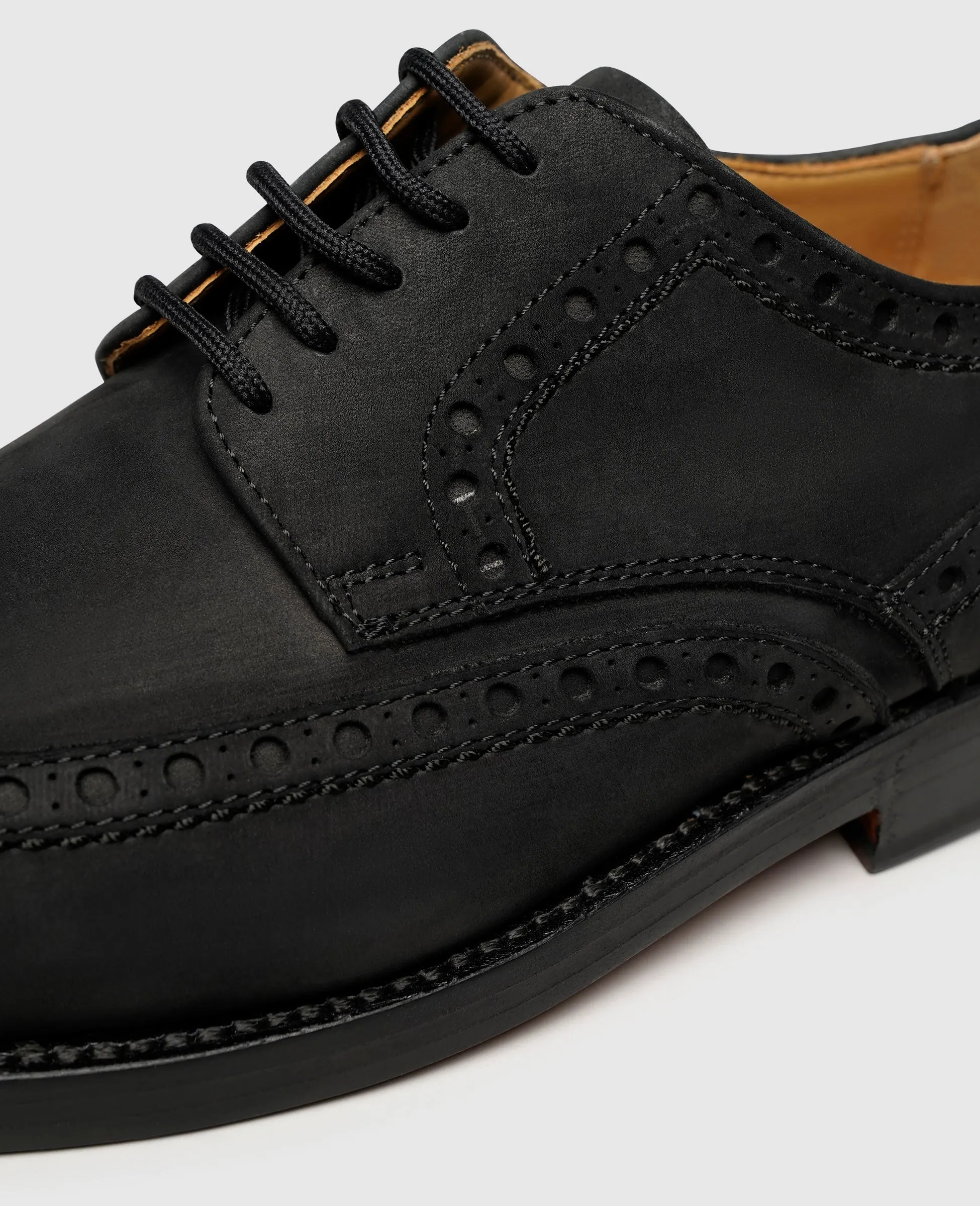 Luzern Full-Brogue J - Black