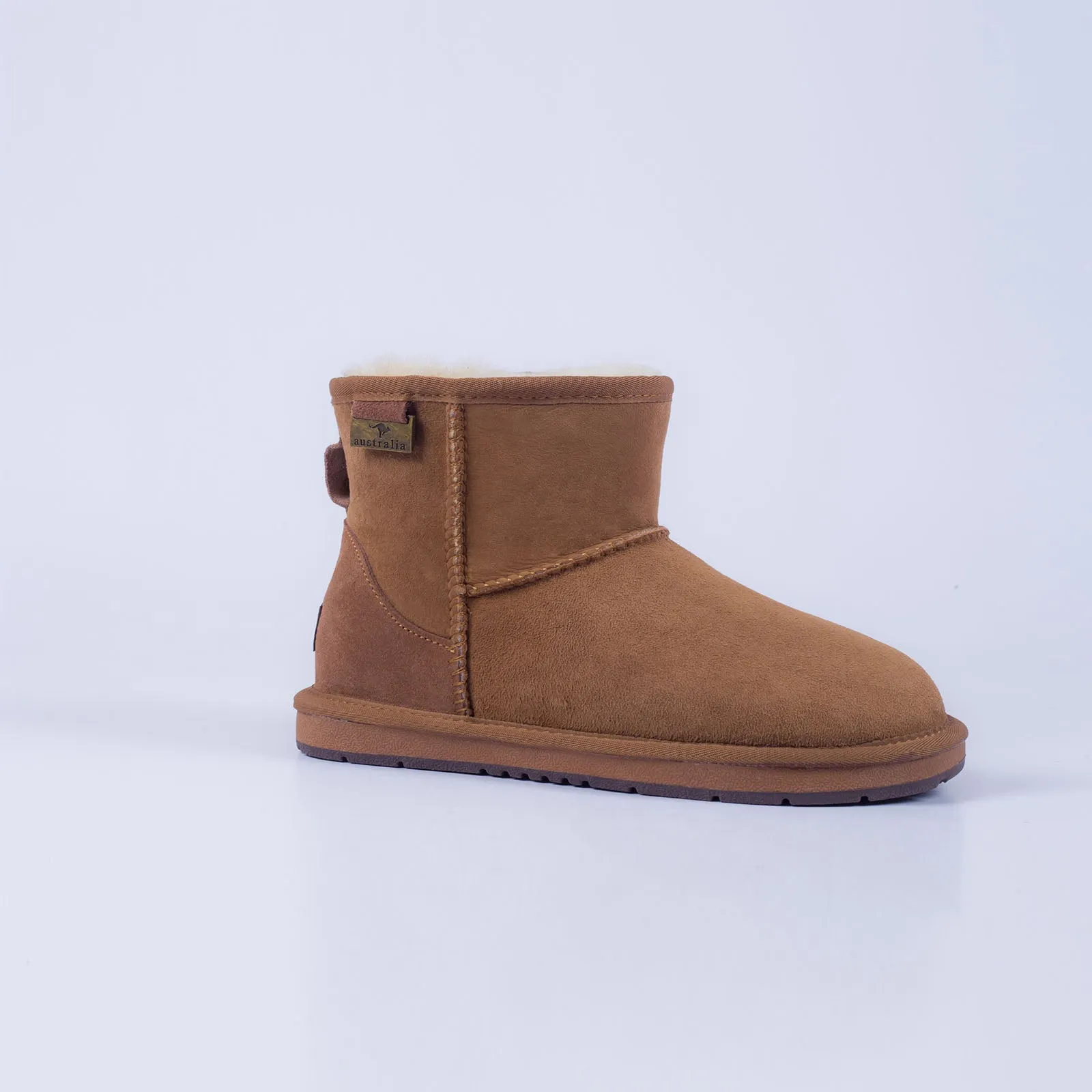 Unisex Classic UGG Mini Boots Water Resistant - Chestnut